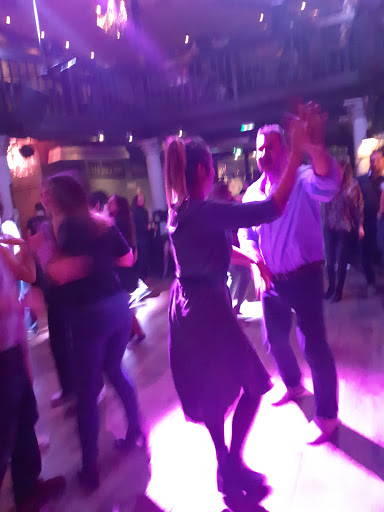 Bachata schools in Toulouse