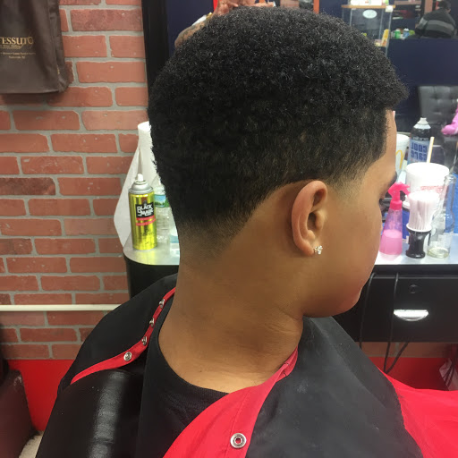 Barber Shop «THE PATIO BARBER SHOP», reviews and photos, 37 W Somerset St, Raritan, NJ 08869, USA