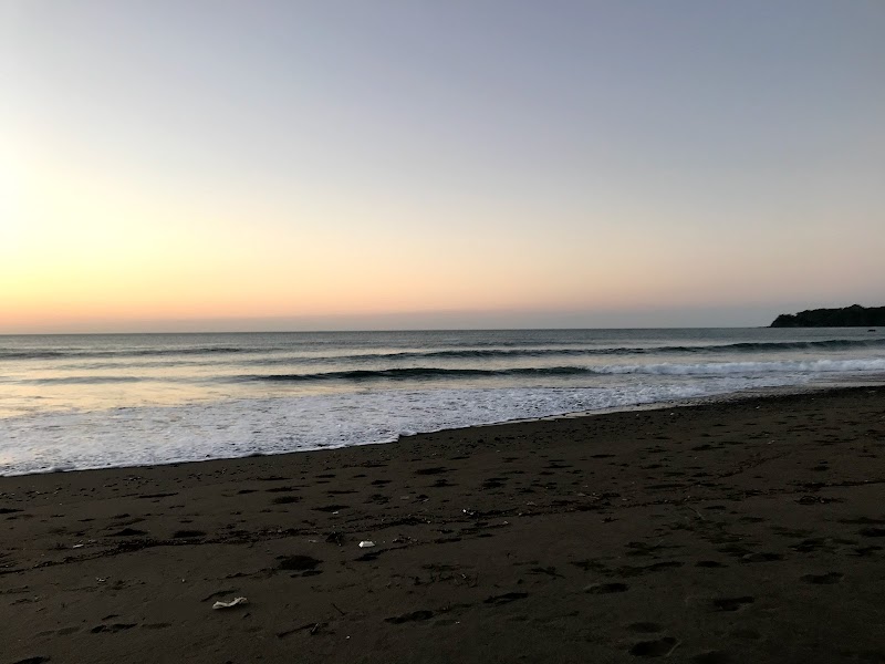 Hirano Surfing Beach Parking