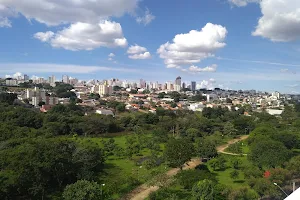 Parque Linear Rio Uberabinha image