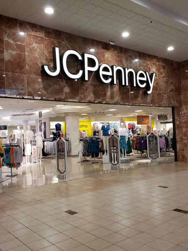 Shopping Mall «The Mall at Whitney Field», reviews and photos, 100 Commercial Rd, Leominster, MA 01453, USA