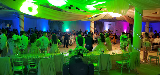 Shopping Mall «City Shopping Center», reviews and photos, 2201 Long Beach Blvd, Compton, CA 90221, USA