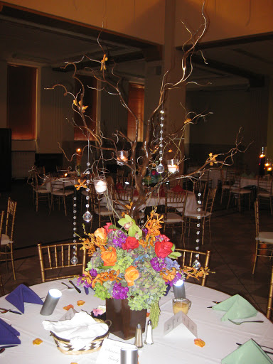 Florist «Old Louisville Flower Studio and Gifts and Events», reviews and photos, 1217 S 4th St, Louisville, KY 40203, USA