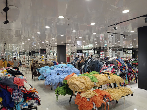 Tiendas de ropa montaña en Valencia