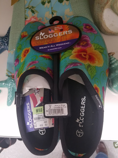 Home Goods Store «Tuesday Morning», reviews and photos, 2325 S Stemmons Fwy #103, Lewisville, TX 75067, USA