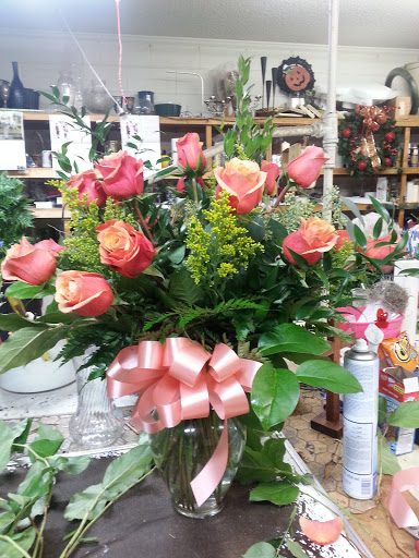 Florist «A & B Florist», reviews and photos, 908 S Cashua Dr, Florence, SC 29501, USA