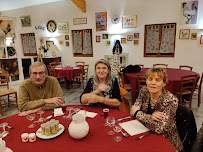 Atmosphère du Restaurant La Ferme des Arcuires à Montagnat - n°10