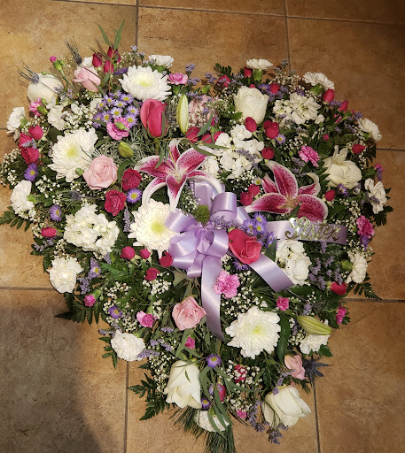 Florist «Carrolls Florist of Beverly», reviews and photos, 385 Cabot St, Beverly, MA 01915, USA