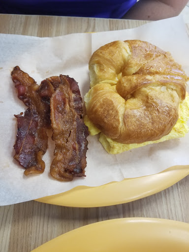 Sandwich Shop «La Ideal Sandwich Shop», reviews and photos, 2924 W Tampa Bay Blvd, Tampa, FL 33607, USA