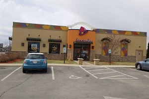 Taco Bell image