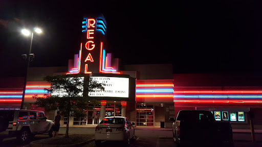Movie Theater «Regal Cinemas Middleburg Town Square 16», reviews and photos, 18348 Bagley Rd, Middleburg Heights, OH 44130, USA