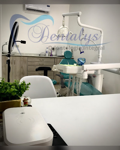 Opiniones de Dentalys Consultorio Médico y odontológico en Portoviejo - Dentista