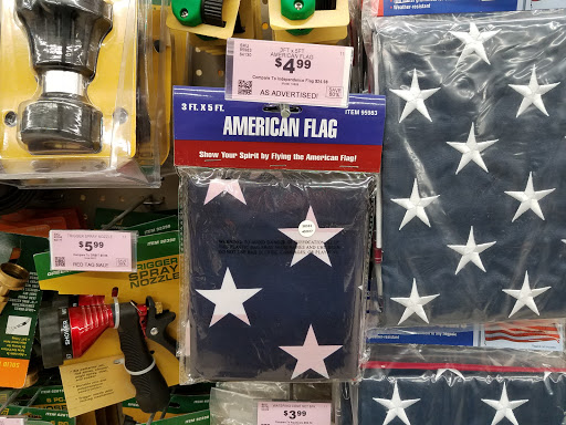 Hardware Store «Harbor Freight Tools», reviews and photos, 904 N Lake St, Aurora, IL 60506, USA