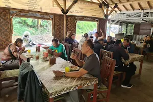 Warung Nasi Saung Abah image