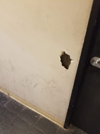 Car Dealer «Clay Cooley Auto Group», reviews and photos, 698 E Airport Fwy, Irving, TX 75026, USA