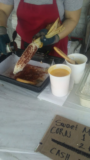 Grocery Store «So Low Grocery Outlet», reviews and photos, 3111 N Emerson Ave, Minneapolis, MN 55411, USA