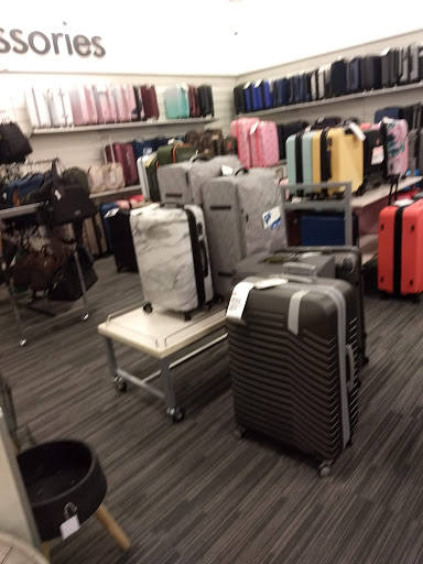 Department Store «Nordstrom Rack Tempe Marketplace», reviews and photos, 1900 E Rio Salado Pkwy, Tempe, AZ 85281, USA