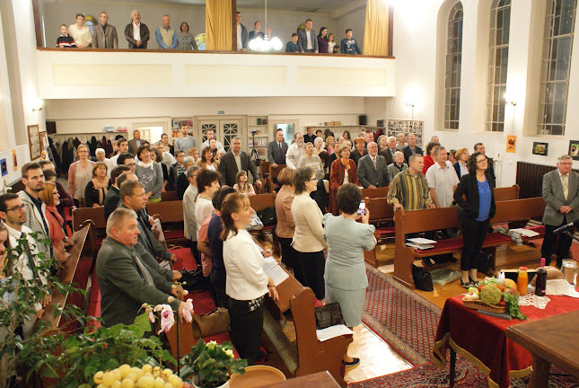 Hozzászólások és értékelések az Élő Remény Baptista Gyülekezet-ról