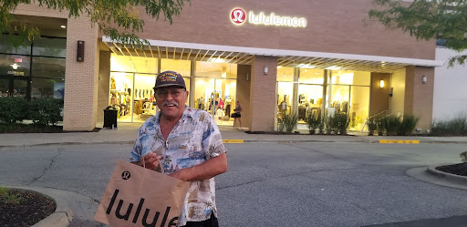 Sportswear Store «lululemon», reviews and photos, 4555 W 119th St, Leawood, KS 66209, USA