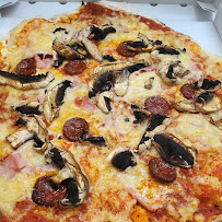 Pizza du Pizzeria Presto Pizza Salon à Salon-de-Provence - n°9