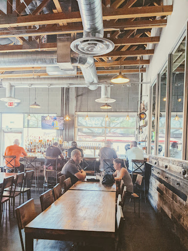 Peoria Artisan Brewery & Gastropub