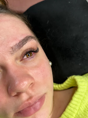 Mylashes à Mont-Saint-Aignan