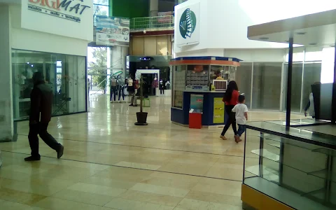 Center Plazas image