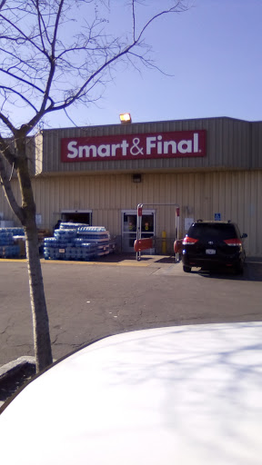 Grocery Store «Smart & Final», reviews and photos, 147 N Wilson Way, Stockton, CA 95205, USA