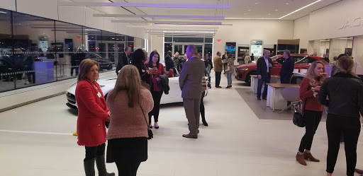 Car Dealer «Land Rover Frisco», reviews and photos, 5935 Preston Rd, Frisco, TX 75034, USA