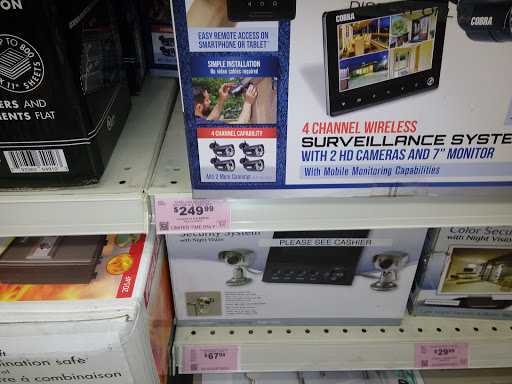 Hardware Store «Harbor Freight Tools», reviews and photos, 668 N. Riverside, Clarksville, TN 37040, USA