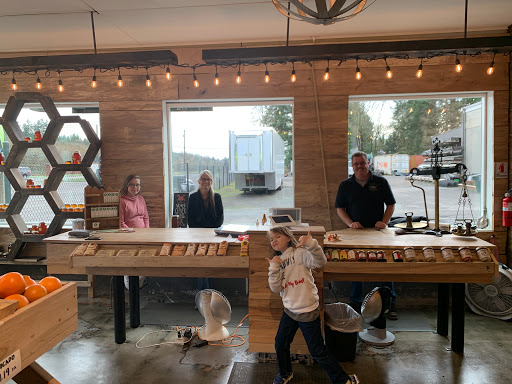 Grocery Store «Lewis River Produce», reviews and photos, 1697 Lewis River Rd, Woodland, WA 98674, USA