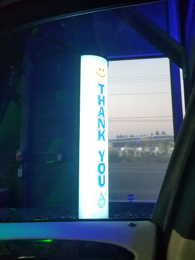 Car Wash «Washman Car wash», reviews and photos, 24161 SE Stark St, Gresham, OR 97030, USA