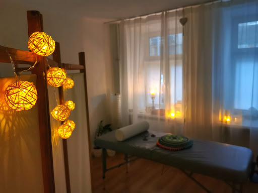 Studio masaży ajurwedyjskich, orientalnych i klasycznych Be Free w Warszawie na Woli
