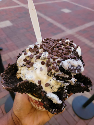 Ice Cream Shop «Cold Stone Creamery», reviews and photos, 1000 W Columbus Ave, Springfield, MA 01105, USA