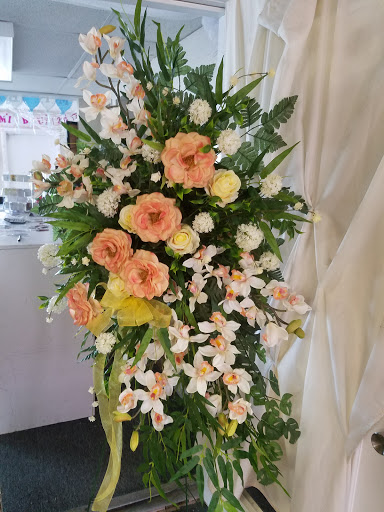 Florist «Magnolias Flowers Plus», reviews and photos, 315 Magnolia Ave, Auburndale, FL 33823, USA
