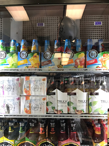 Liquor Store «Fairway Liquor Market», reviews and photos, 340 W Brown Rd, Mesa, AZ 85201, USA