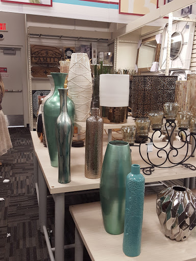 Clothing Store «Burlington Coat Factory», reviews and photos, 3333 N State Rd 7, Lauderdale Lakes, FL 33319, USA