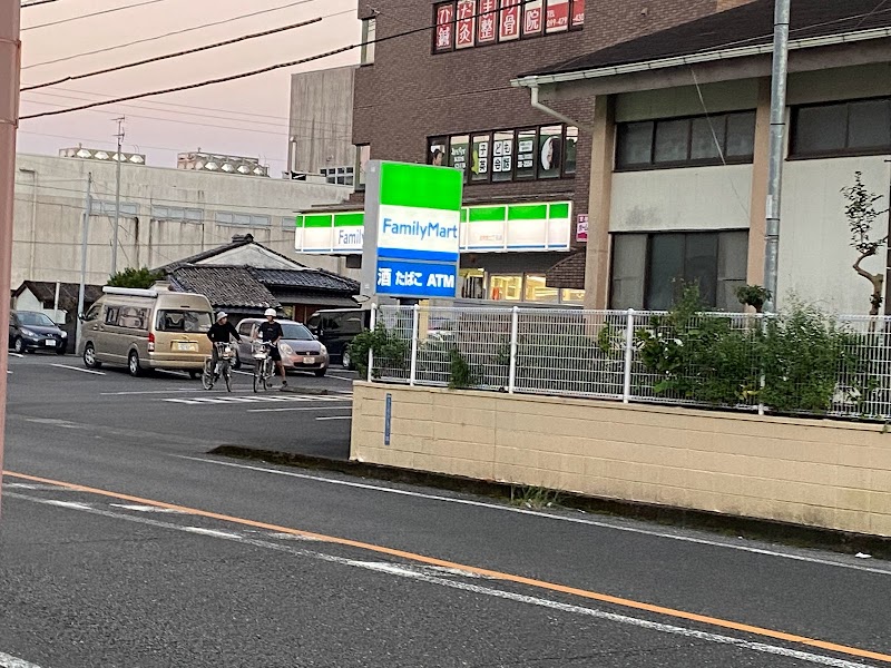 ファミリーマート 志布志店