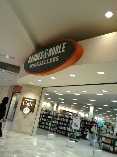 Book Store «Barnes & Noble», reviews and photos, 7851 Tysons Corner Center, McLean, VA 22102, USA