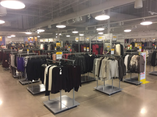 Clothing Store «Neiman Marcus Last Call», reviews and photos, 5220 Fashion Outlets Way #2085, Rosemont, IL 60018, USA