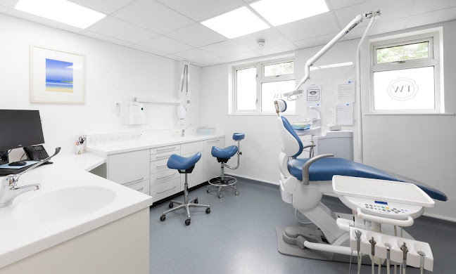 Reviews of Transit Way Dental & Implant Clinic in Plymouth - Dentist
