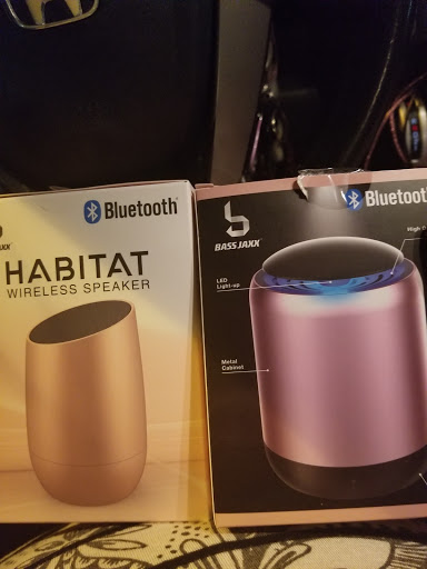 Variety Store «Five Below», reviews and photos, 309 Lancaster Ave, Wayne, PA 19087, USA