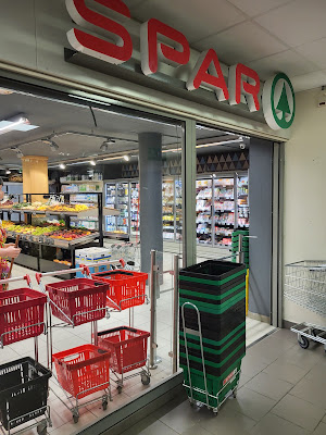 SPAR SUPERMARCHÉ FLAINE à Magland