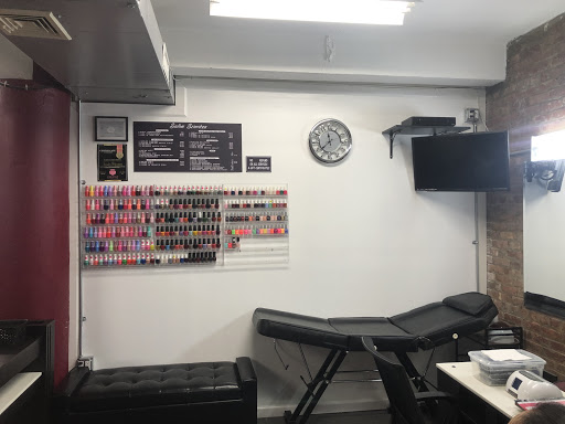 Barber Shop «Basement Barber Shop», reviews and photos, 400 Victory Blvd, Staten Island, NY 10301, USA