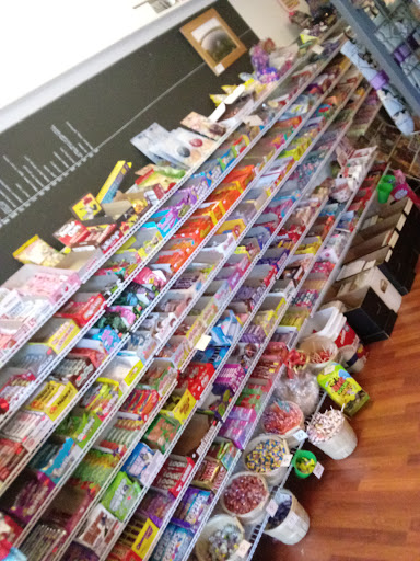 Grocery Store «Old Wethersfield Country Store», reviews and photos, 221 Main St, Wethersfield, CT 06109, USA