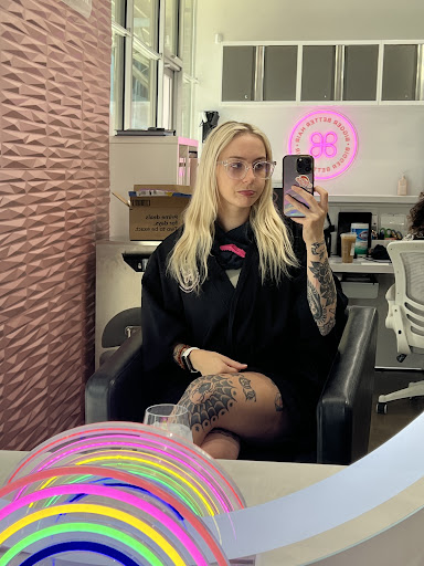 Hair Salon «Bigger Better Hair Salon», reviews and photos, 4425 N Central Expy #39, Dallas, TX 75205, USA