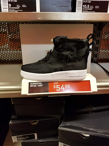 Sporting Goods Store «Nike Factory Store», reviews and photos, 18 West Lightcap Rd #901, Pottstown, PA 19464, USA
