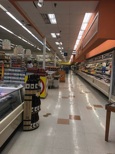 Grocery Store «Winn-Dixie», reviews and photos, 3805 NE 163rd St, North Miami Beach, FL 33160, USA