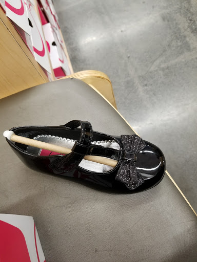 Shoe Store «WSS», reviews and photos, 460 San Fernando Mission Blvd, San Fernando, CA 91340, USA