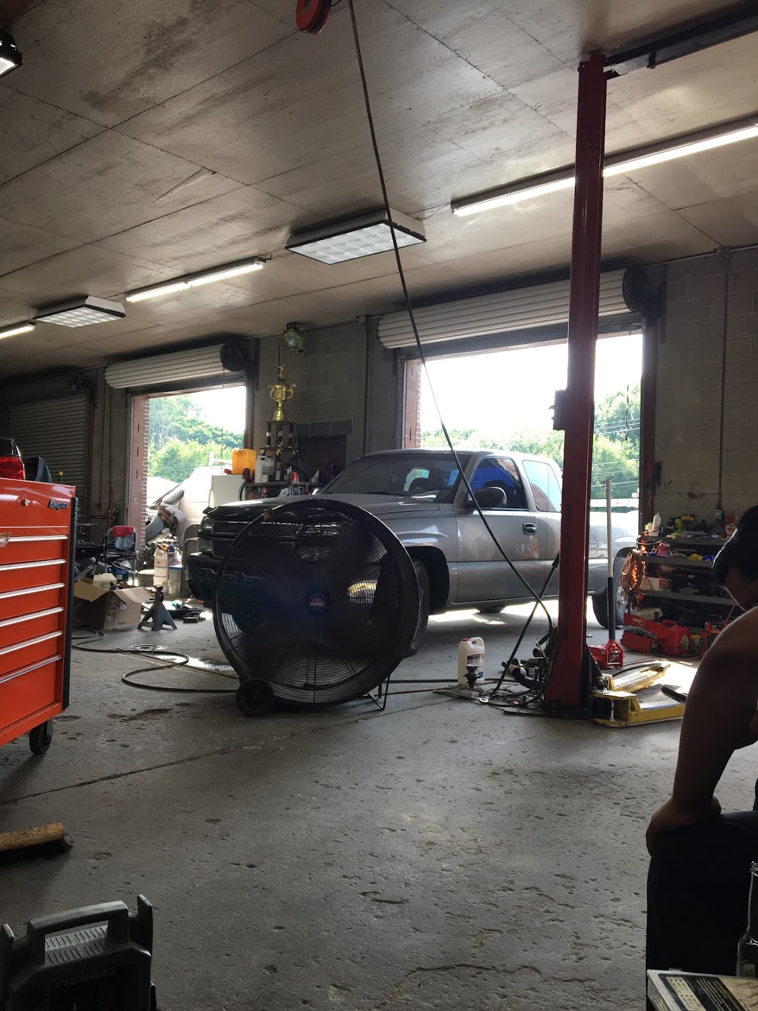 Hernandez Auto Services